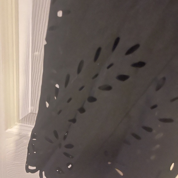 BloomChic NWT pants - Picture 3 of 3